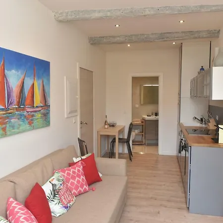 Cosy Appt Decore/equipe Avec Gout, Plage A 5 Min !